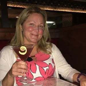 Meet your Posher, Debbie